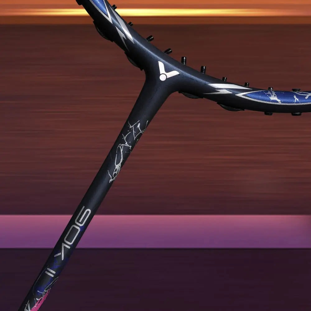 VICTOR AURASPEED 90K II 4U